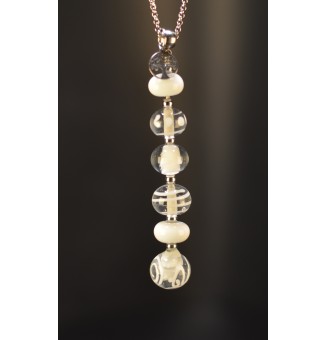Collier blanc Élégance –...