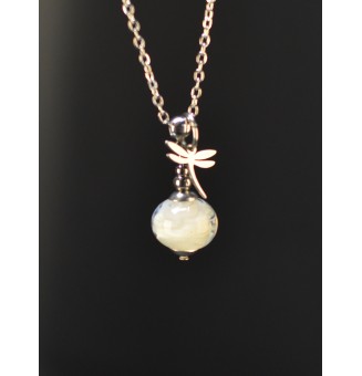 Collier court blanc...