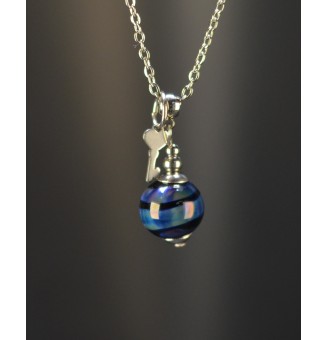 Collier court noir et bleu...