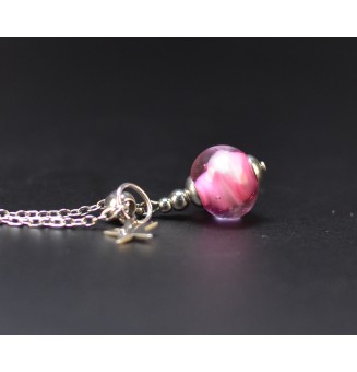 Collier court rose en verre filé – Acier inoxydable argenté