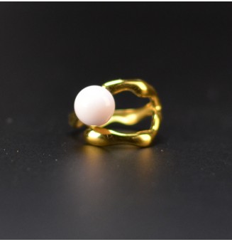 Bague rose opale en verre...