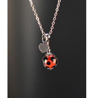 Collier court rouge à pois...