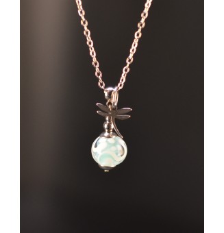 Collier court bleu clair à...