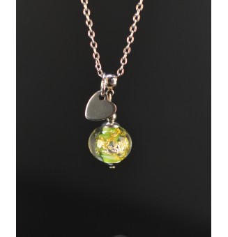 Collier court vert avec feuille d’or en verre filé – Fleur – Acier inoxydable argenté