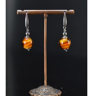 Boucles d'oreilles courtes...
