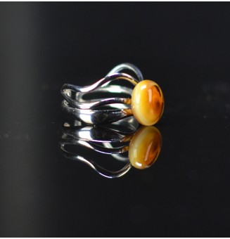 Bague triple argentée avec perle ambrée en verre filé – Acier inoxydable