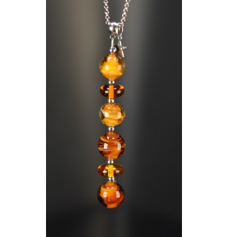 Collier long Éclat de Joie ambré – Perles en verre filé et étoile argentée