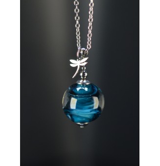 Collier long bleu pétrole...