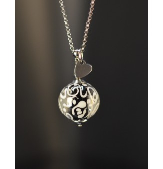 Collier long argenté avec...