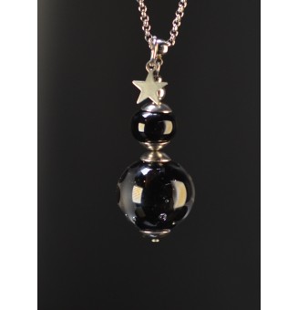 Collier long argenté avec...