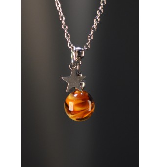 Collier court argenté avec...