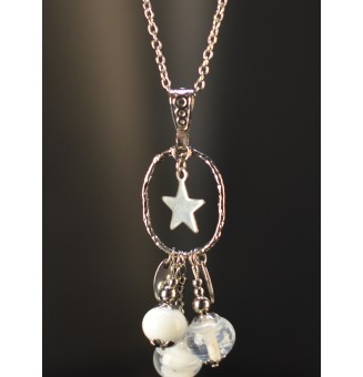 Collier long Trio Enchanté blanc – Trois perles en verre filé et étoile argentée