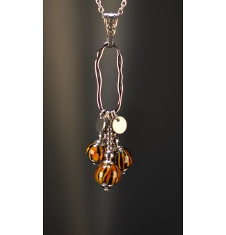 Collier long Trio Enchanté léopard – Anneau ovale argenté et perles en verre filé