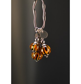 Collier long Trio Enchanté léopard – Anneau ovale argenté et perles en verre filé