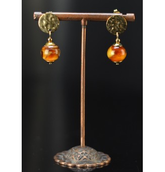 Boucles d'oreilles dorées...