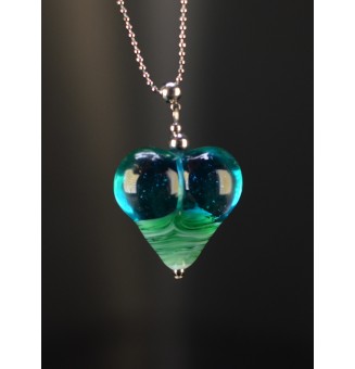 Collier gros cœur Mer des Caraïbes et bleu translucide en verre filé – Acier inoxydable argenté