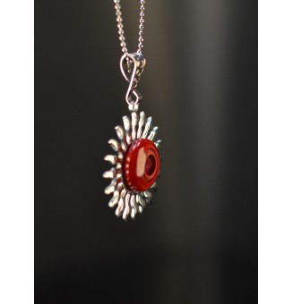 Collier Soleil argenté avec cabochon multicolore en verre filé – Acier inoxydable
