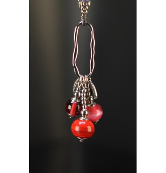 Collier long Trio Enchanté rouge, rose et rubis – Trois perles en verre filé et anneau ovale argenté