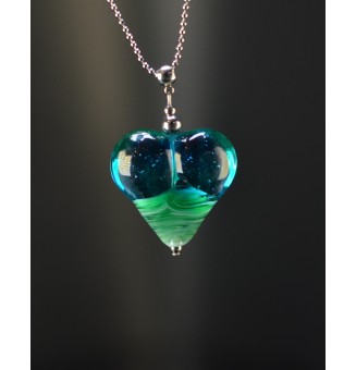 Collier gros cœur Mer des Caraïbes et bleu translucide en verre filé – Acier inoxydable argenté