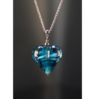 Collier long gros cœur bleu...