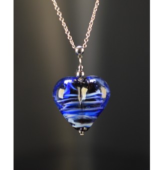 Collier gros cœur noir et bleu en verre filé – Chaîne 45 cm en acier inoxydable argenté
