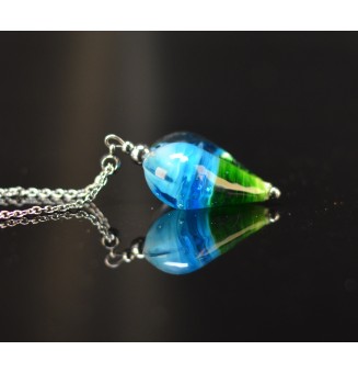 Collier cœur bleu et vert en verre filé – Chaîne 45 cm en acier inoxydable argenté