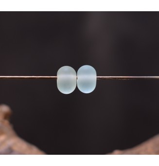 Paire de perles de verre pour creations ou boucles interchangeables