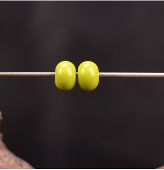 Paire de perles de verre...