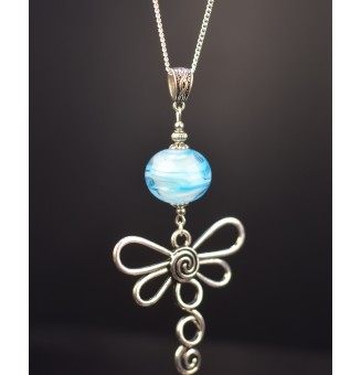 collier libellule 70 cm avec perles de verre blanc et turquoise