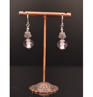 Boucles d'oreilles pendantes rose translucide perles de verre filé, crochets argent massif