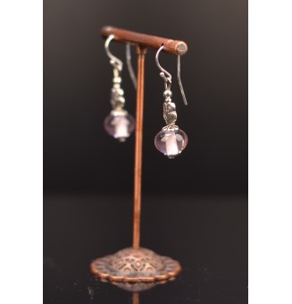 Boucles d'oreilles pendantes rose translucide perles de verre filé, crochets argent massif