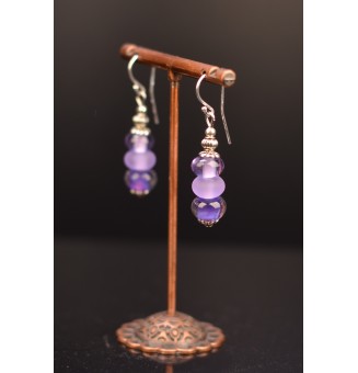 Boucles d'oreilles dégradé de violet, perles de verre , crochets argent massif