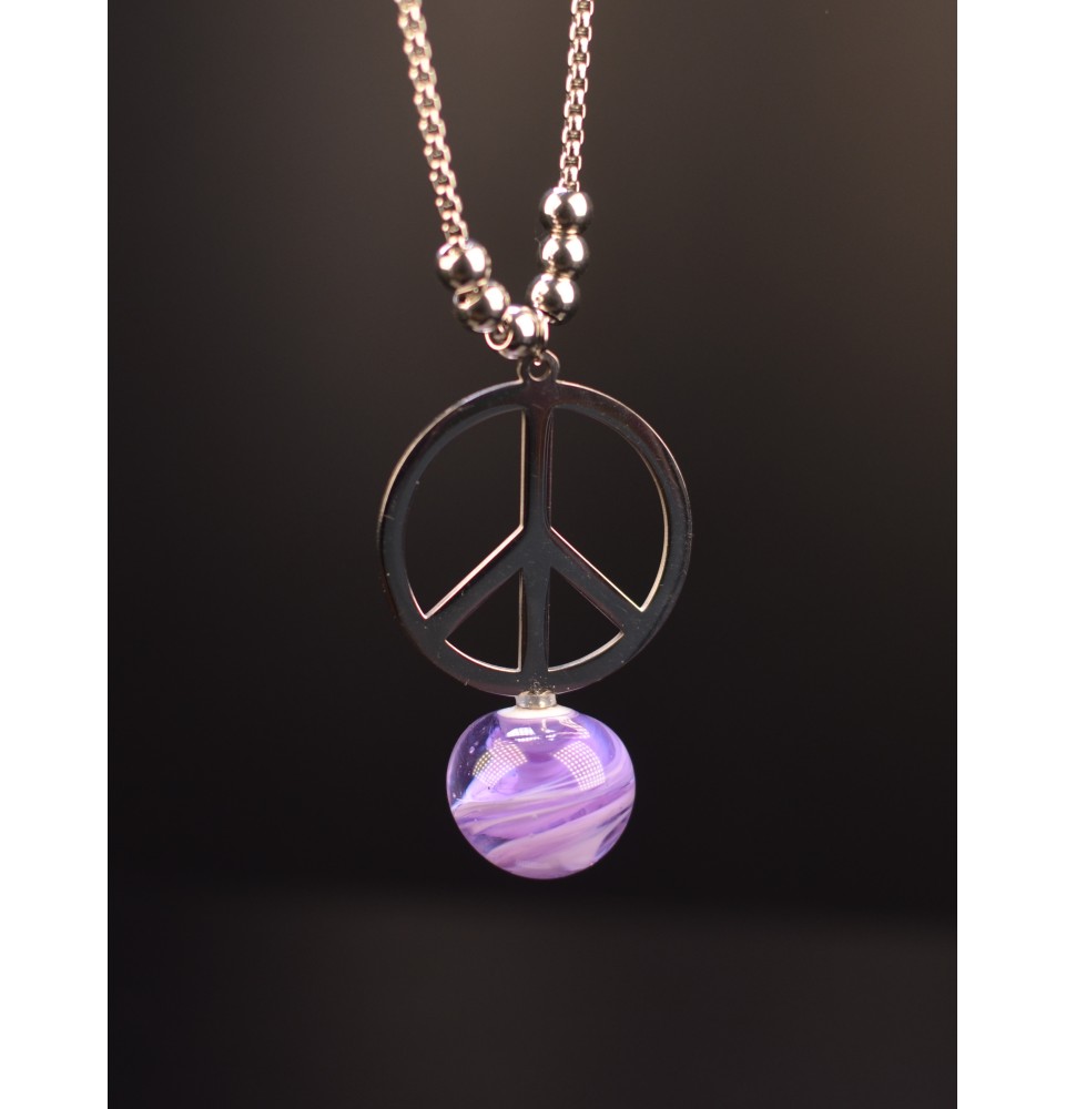 collier peace and love