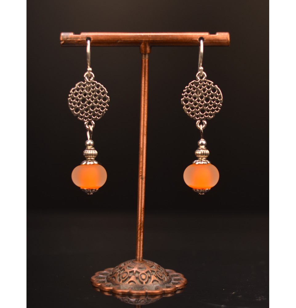 Boucles d'oreilles "orange dépoli" perles de verre filé, crochets argent massif