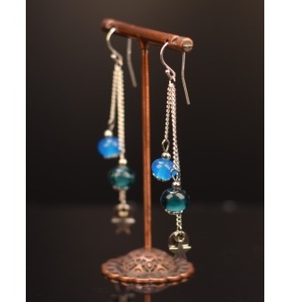 Boucles d'oreilles "bleues" perles de verre filé, crochets argent massif