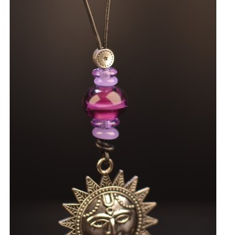 sautoir soleil 80 cm perles de verre filé violet , coton ciré