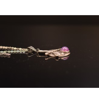 Collier libellule avec perles de verre "violet rosé" 45+3 cm