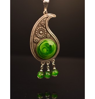 collier 72 cm avec perles de verre "vert rosetta"