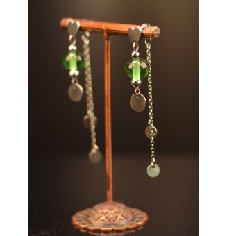 Boucles d'oreilles "VERT translucide " double pendant, perles de verre filé, acier inoxydable