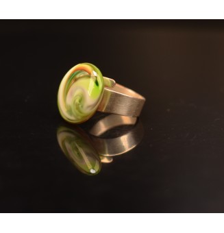 cabochon "vert" pour bague ou collier interchangeable en verre  (sans le support )