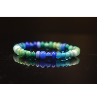 Bracelet bleu vert élastique (16.5 à 17.5 cm) en perles de verre filé