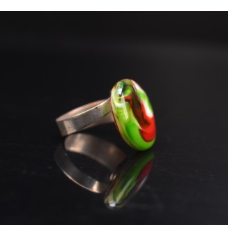 cabochon "vert et rouge" pour bague ou collier interchangeable en verre  (sans le support )