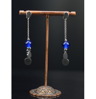 Boucles d'oreilles "bleu intense" double pendants en  acier inoxydable avec perles de verre