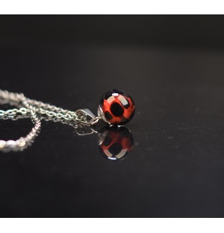 collier rouge et noir avec perles de verre 45 cm+3