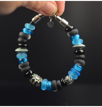 Bracelet en perles de verre "noir et turquoise" CUIR Noir (pour poignet 17.5 à 19 cm)