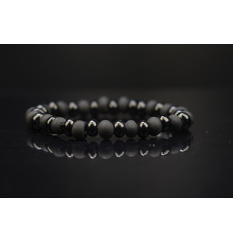 Bracelet élastique NOIR en perles de verre filé (poignet 17.5 à 18.5 cm)