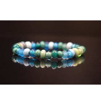 Bracelet élastique en perles de verre filé bleu vert