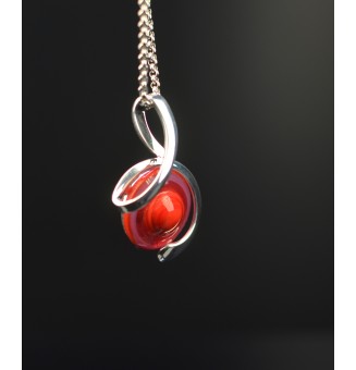 Collier " rouge rubis" avec perles de verre  40+2 cm