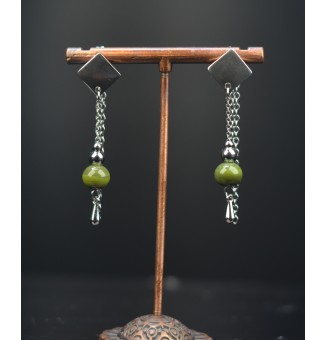 Boucles d'oreilles "kaki" double pendants en  acier inoxydable avec perles de verre