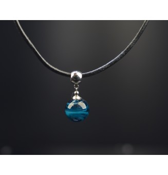 collier  40 + 3 cm "bleu pétrole" perles de verre filé au chalumeau